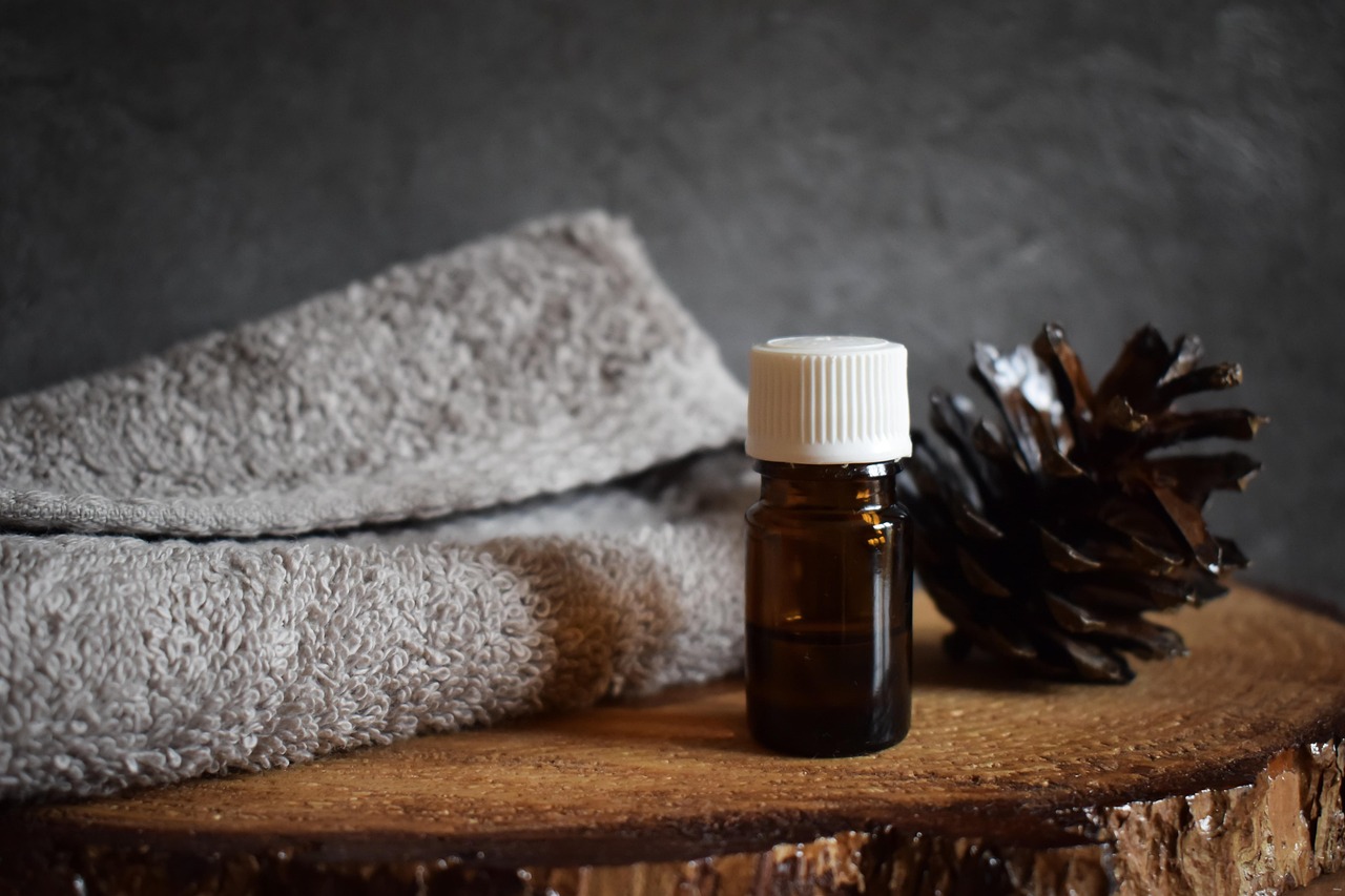 How Garlic Essential Oil Is Made: Steam Distilling the Bulb
